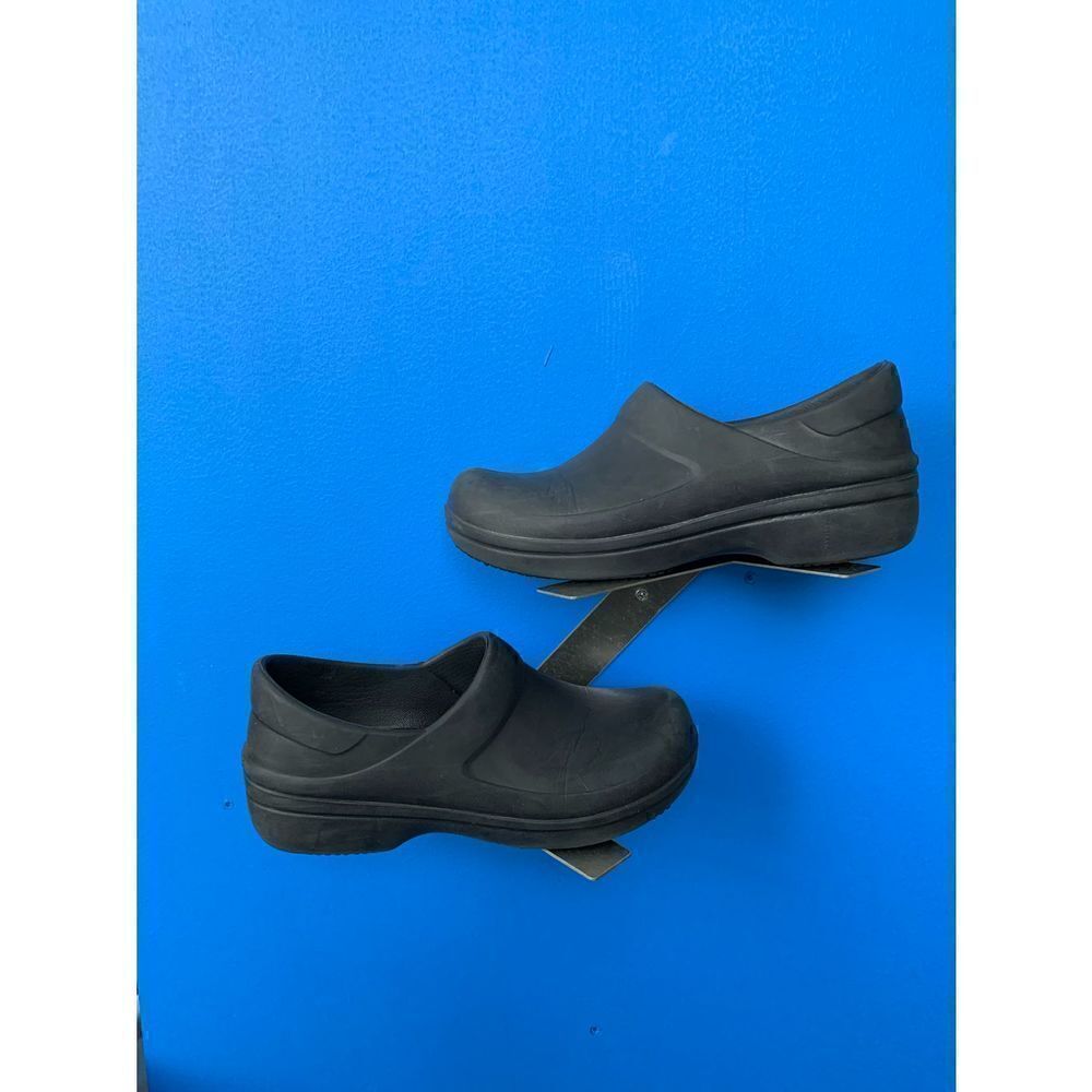 Crocs Dual Comfort Neria Clog Women’s Nurse Shoes Black Non-Slip Size 7